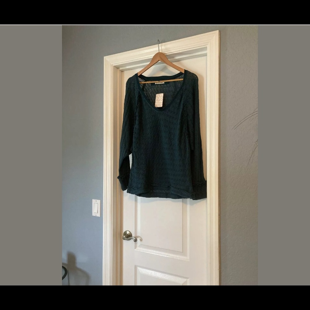 Free People Women’s size Small Sweater NWT